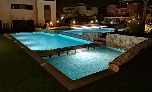 Neue Gebäude - Bungalow - Erdgeschosswohnung -
Torrevieja