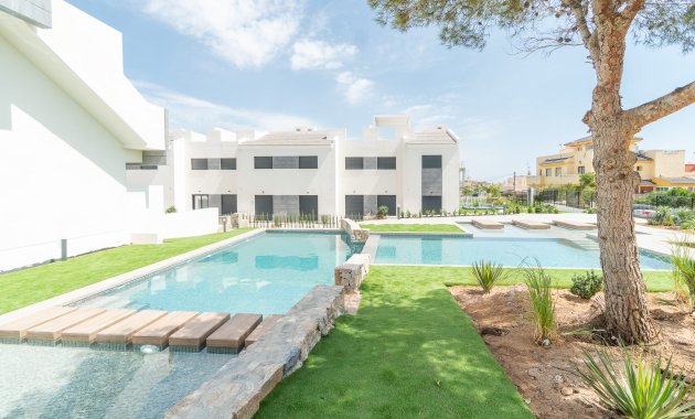 Neue Gebäude - Bungalow - Erdgeschosswohnung -
Torrevieja