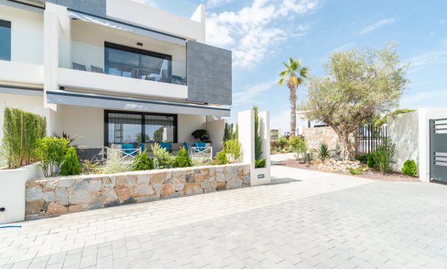 Neue Gebäude - Bungalow - Erdgeschosswohnung -
Torrevieja