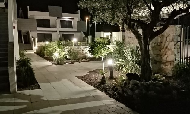 Neue Gebäude - Bungalow - Erdgeschosswohnung -
Torrevieja