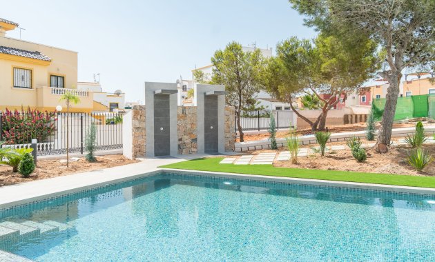 Neue Gebäude - Hochbungalow -
Torrevieja