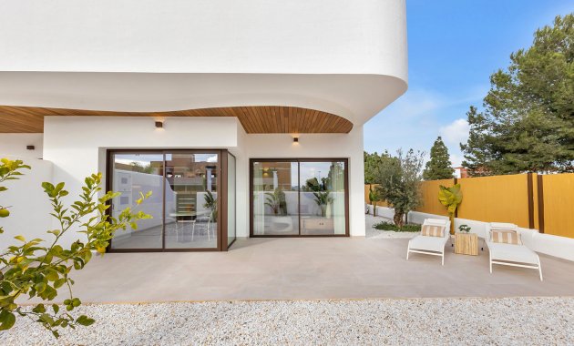 Neue Gebäude - Hochbungalow -
Los Alcazares - Los Alcázares