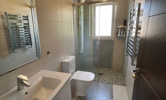 Wiederverkauf - Freistehend / Villa -
Ciudad Quesada - Rojales - Rojales