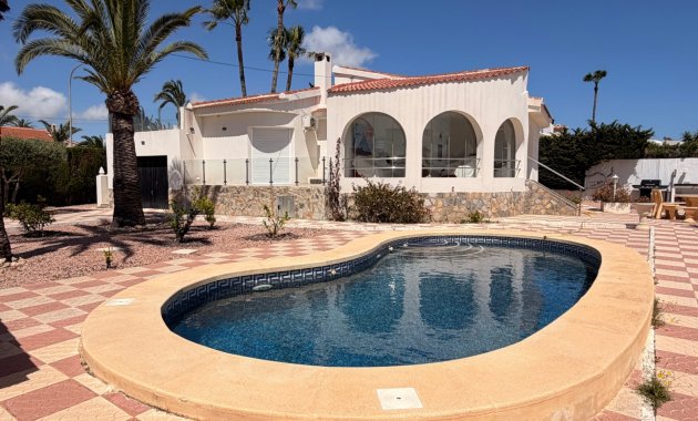 Herverkoop - Vrijstaande woning / Villa -
Ciudad Quesada - Rojales - Ciudad Quesada
