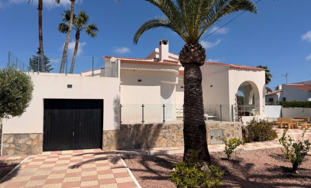 Herverkoop - Vrijstaande woning / Villa -
Ciudad Quesada - Rojales - Ciudad Quesada