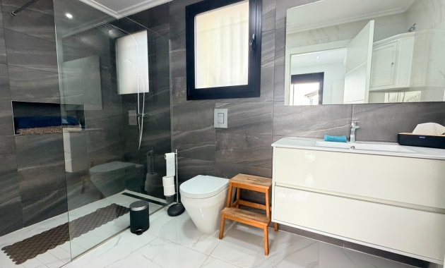 Herverkoop - Vrijstaande woning / Villa -
Los Montesinos - La Herrada