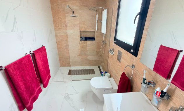 Herverkoop - Vrijstaande woning / Villa -
Los Montesinos - La Herrada
