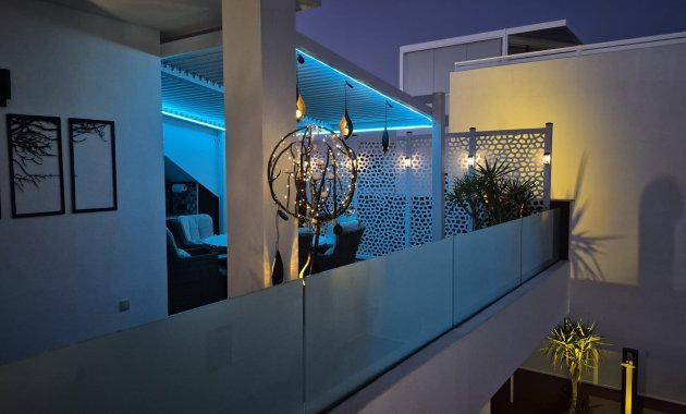 Herverkoop - Vrijstaande woning / Villa -
Los Montesinos - La Herrada