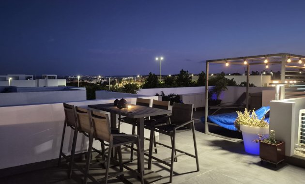 Herverkoop - Vrijstaande woning / Villa -
Los Montesinos - La Herrada