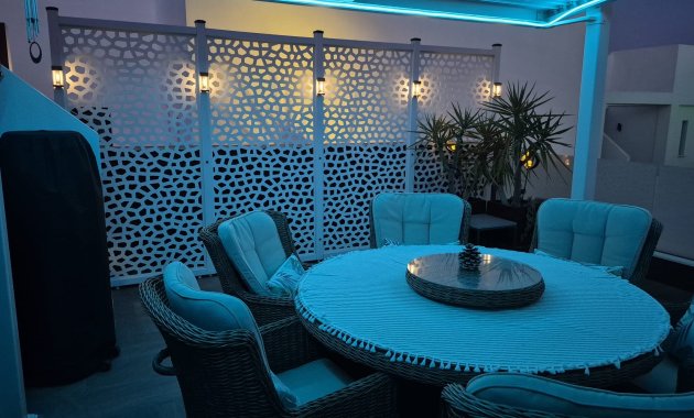 Herverkoop - Vrijstaande woning / Villa -
Los Montesinos - La Herrada