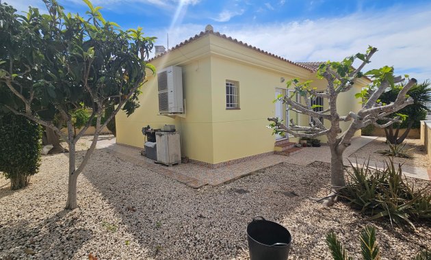 Herverkoop - Vrijstaande woning / Villa -
La Marina