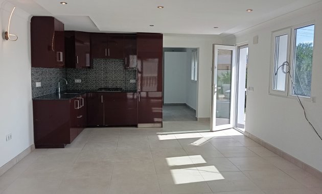 Herverkoop - Vrijstaande woning / Villa -
Lomas de Cabo Roig