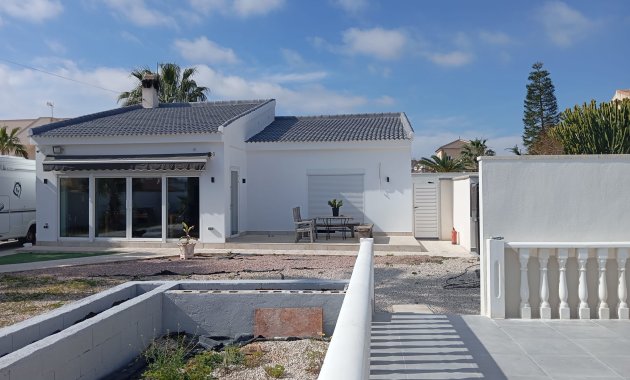 Herverkoop - Vrijstaande woning / Villa -
Lomas de Cabo Roig
