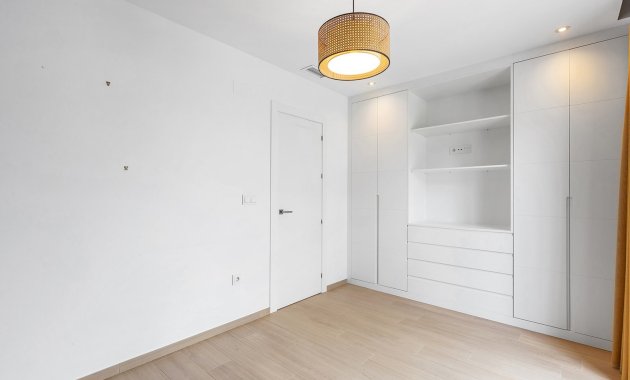 Herverkoop - Vrijstaande woning / Villa -
Benijofar