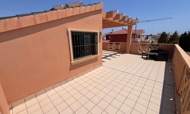 Herverkoop - Vrijstaande woning / Villa -
Ciudad Quesada - Rojales - Urbanización Ciudad Quesada
