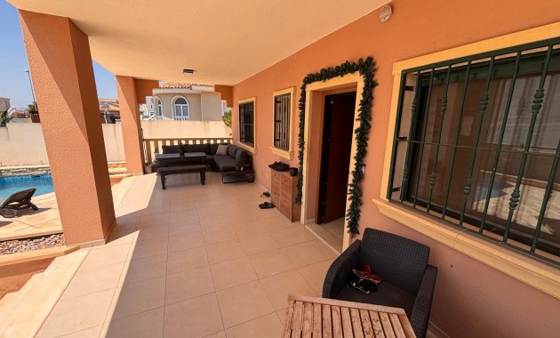 Herverkoop - Vrijstaande woning / Villa -
Ciudad Quesada - Rojales - Urbanización Ciudad Quesada