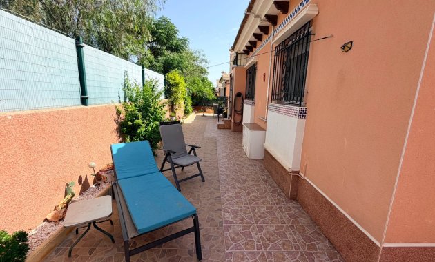 Herverkoop - Vrijstaande woning / Villa -
Los Montesinos - La Herrada