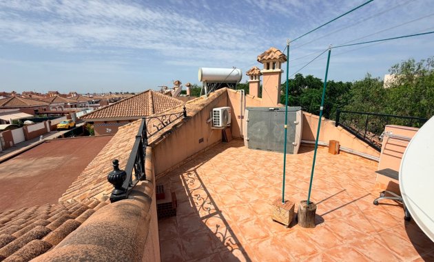 Herverkoop - Vrijstaande woning / Villa -
Los Montesinos - La Herrada