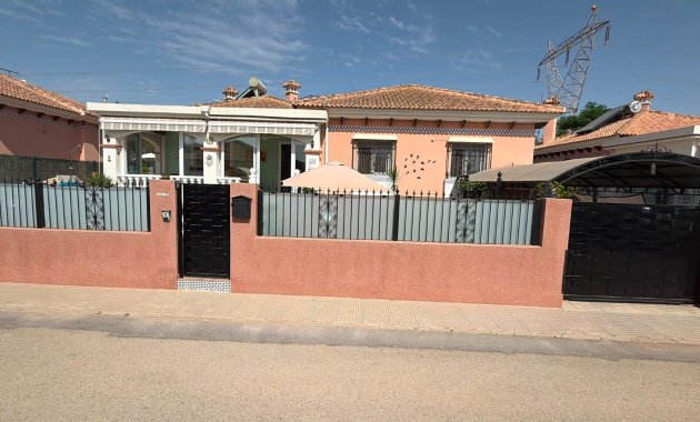 Herverkoop - Vrijstaande woning / Villa -
Los Montesinos - La Herrada