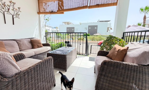Herverkoop - Appartement - Begane grond -
Torrevieja - Aguas Nuevas