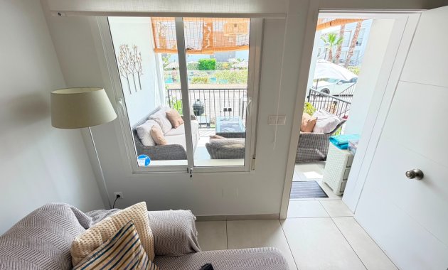 Herverkoop - Appartement - Begane grond -
Torrevieja - Aguas Nuevas
