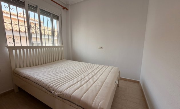 Herverkoop - Vrijstaande woning / Villa -
Benijofar - Benimar