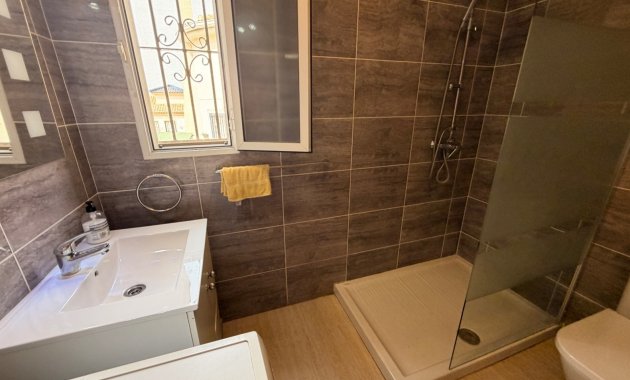 Herverkoop - Vrijstaande woning / Villa -
Benijofar - Benimar