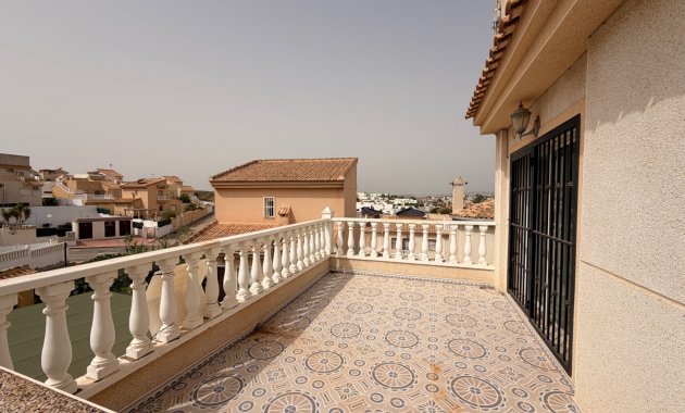 Herverkoop - Vrijstaande woning / Villa -
Benijofar - Benimar