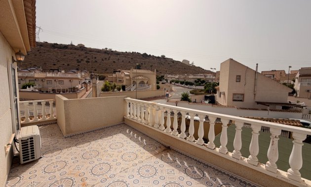 Herverkoop - Vrijstaande woning / Villa -
Benijofar - Benimar