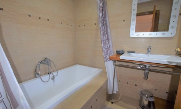 Herverkoop - Vrijstaande woning / Villa -
Ciudad Quesada - Rojales - Pueblo Bravo