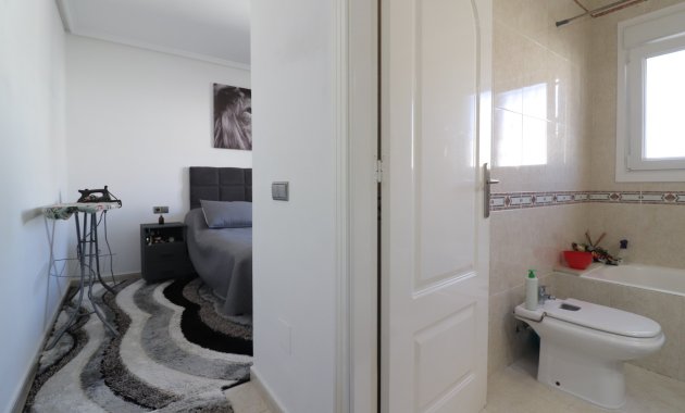 Herverkoop - Vrijstaande woning / Villa -
Benijofar - Monte Azul