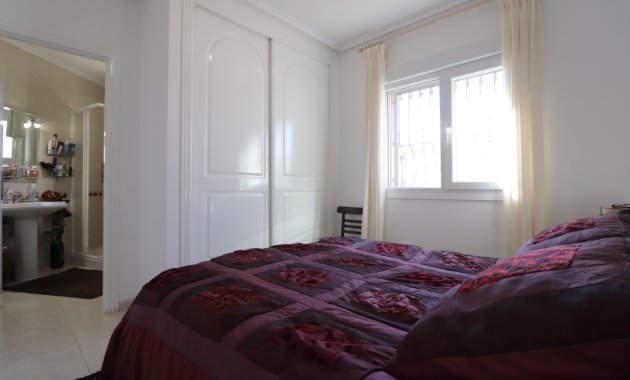Herverkoop - Vrijstaande woning / Villa -
Benijofar - Monte Azul
