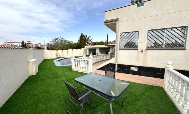 Herverkoop - Vrijstaande woning / Villa -
Ciudad Quesada - Rojales - Ciudad Quesada