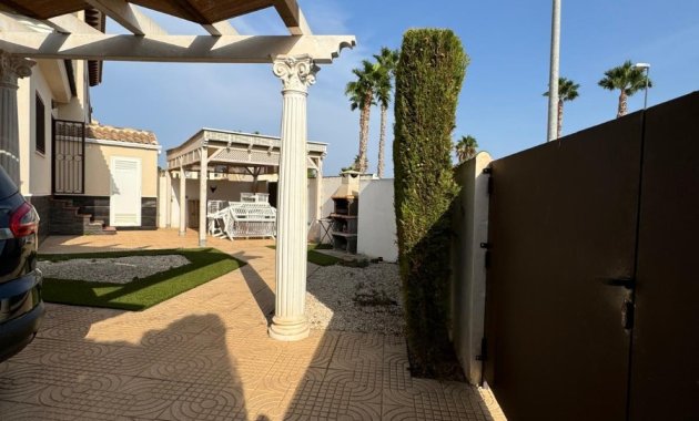 Herverkoop - Vrijstaande woning / Villa -
Ciudad Quesada - Rojales - Rojales