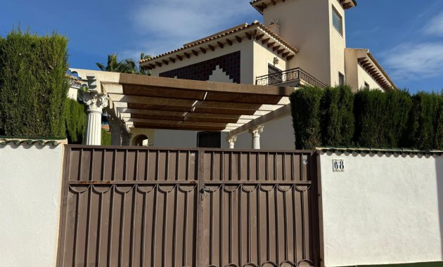Herverkoop - Vrijstaande woning / Villa -
Ciudad Quesada - Rojales - Rojales