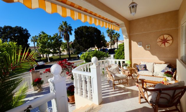 Herverkoop - Rijwoning -
Ciudad Quesada - Rojales - Doña Pepa