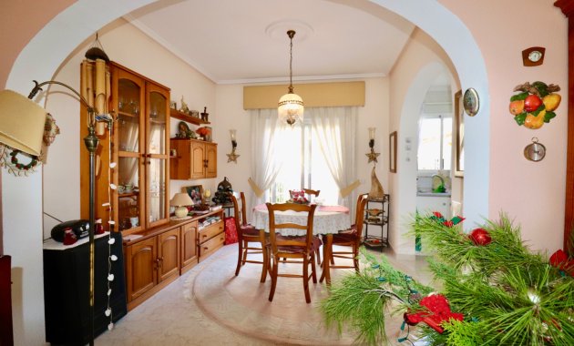 Herverkoop - Rijwoning -
Ciudad Quesada - Rojales - Doña Pepa