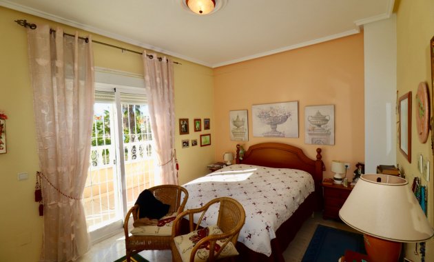 Herverkoop - Rijwoning -
Ciudad Quesada - Rojales - Doña Pepa