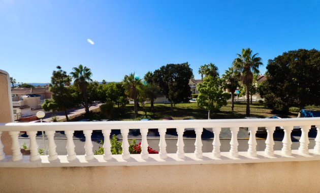 Herverkoop - Rijwoning -
Ciudad Quesada - Rojales - Doña Pepa