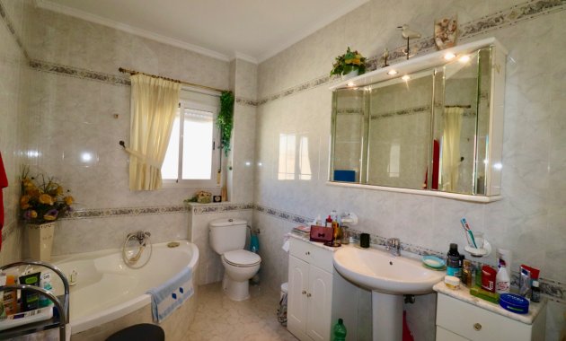 Herverkoop - Rijwoning -
Ciudad Quesada - Rojales - Doña Pepa