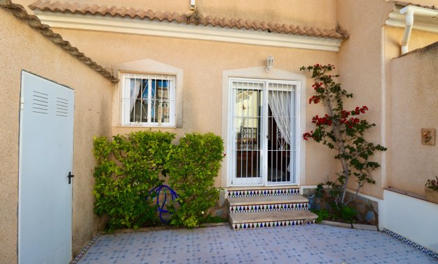 Herverkoop - Rijwoning -
Ciudad Quesada - Rojales - Doña Pepa