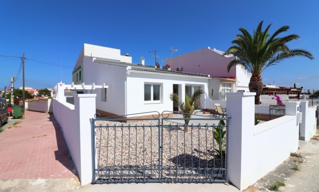 Herverkoop - Rijwoning -
Ciudad Quesada - Rojales - Altos de Quesada