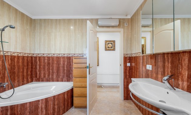 Herverkoop - Vrijstaande woning / Villa -
Ciudad Quesada - Rojales - Ciudad Quesada