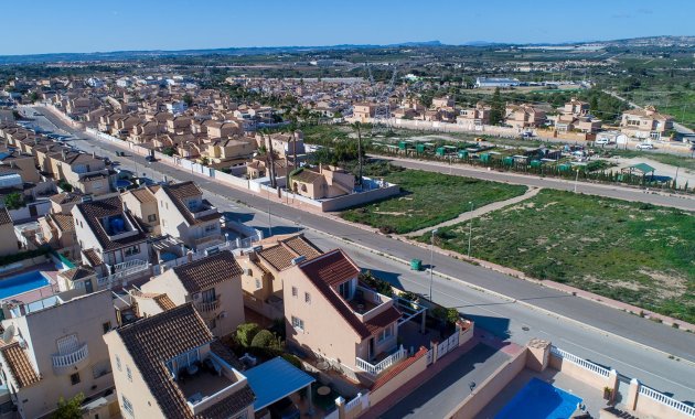 Herverkoop - Vrijstaande woning / Villa -
Ciudad Quesada - Rojales - Pueblo