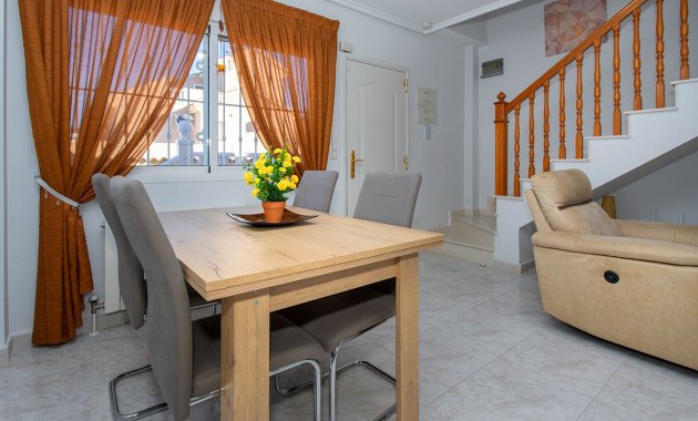 Herverkoop - Vrijstaande woning / Villa -
Ciudad Quesada - Rojales - Pueblo