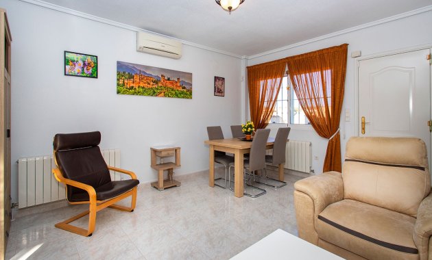 Herverkoop - Vrijstaande woning / Villa -
Ciudad Quesada - Rojales - Pueblo