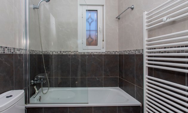 Herverkoop - Vrijstaande woning / Villa -
Ciudad Quesada - Rojales - Pueblo