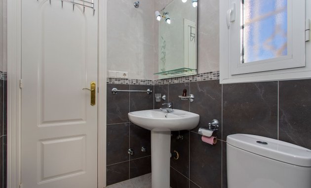 Herverkoop - Vrijstaande woning / Villa -
Ciudad Quesada - Rojales - Pueblo