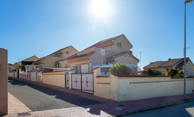 Herverkoop - Vrijstaande woning / Villa -
Ciudad Quesada - Rojales - Pueblo