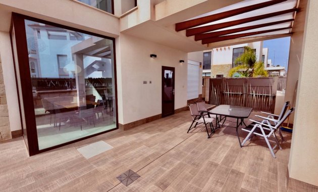 Herverkoop - Vrijstaande woning / Villa -
Ciudad Quesada - Rojales - Pueblo Bravo